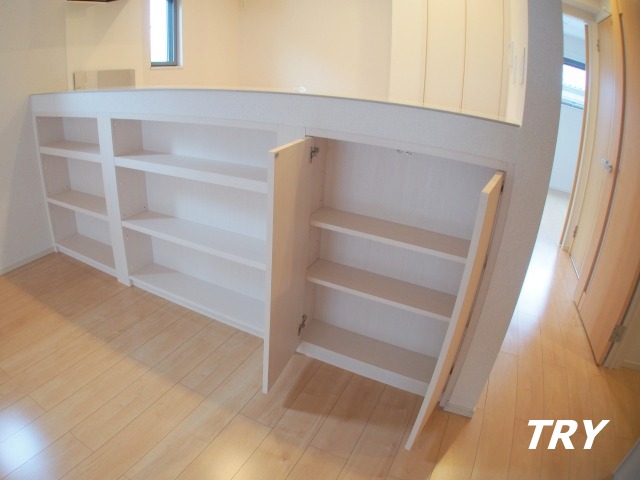 収納　カウンター収納