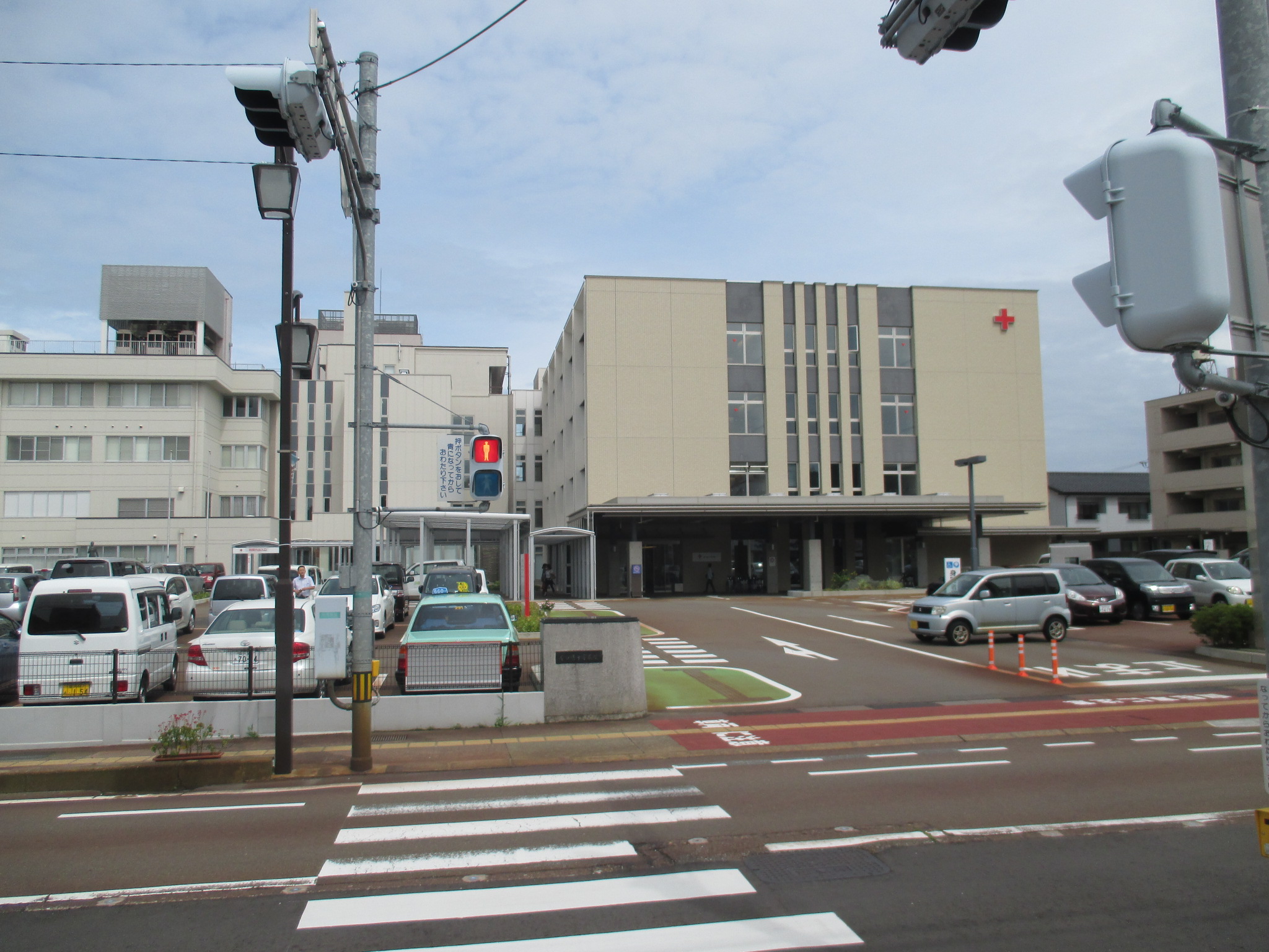 病院　金沢赤十字病院（病院）まで563m