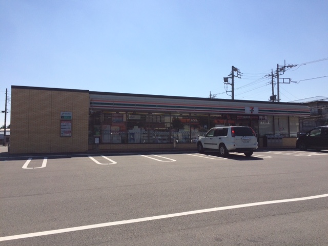 コンビニ　セブンイレブン渋川金井店（コンビニ）まで324m