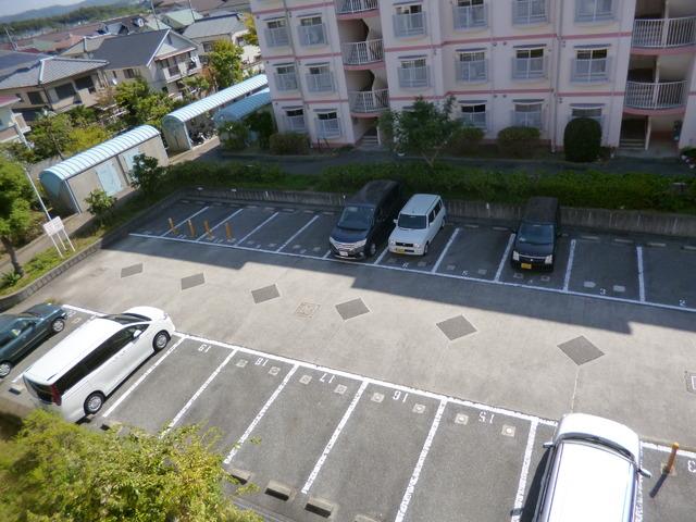 駐車場　2号棟駐車場