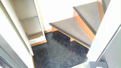 玄関　2Ｆ玄関　シューズボックス設置あり