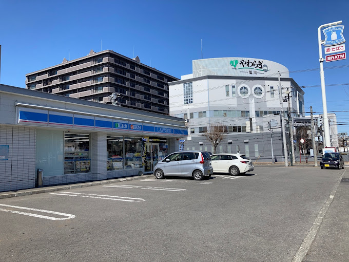 コンビニ　ローソン旭川5条通十五丁目店（コンビニ）まで332m