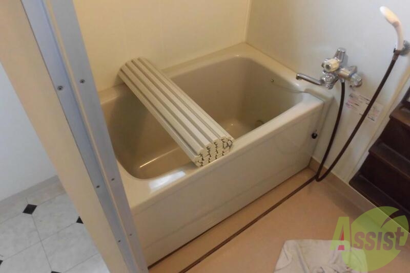 バス・シャワールーム　ゆっくりつかって一日の疲れを取ってくださいね。