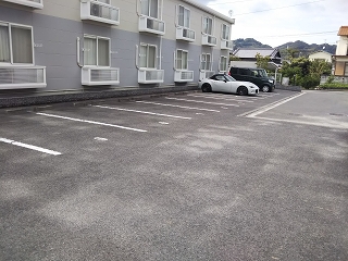 駐車場　駐車場