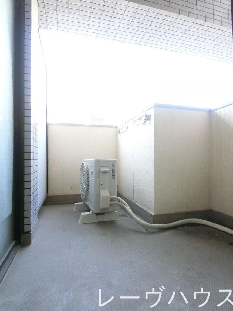 バルコニー　設備