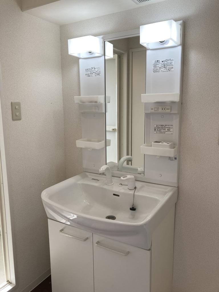 洗面設備　洗髪洗面化粧台