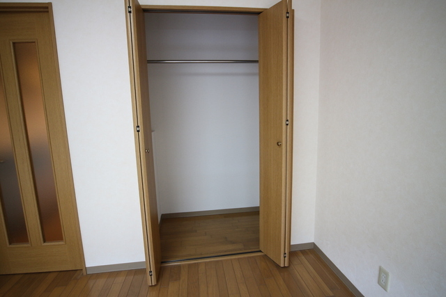 収納　洋室収納