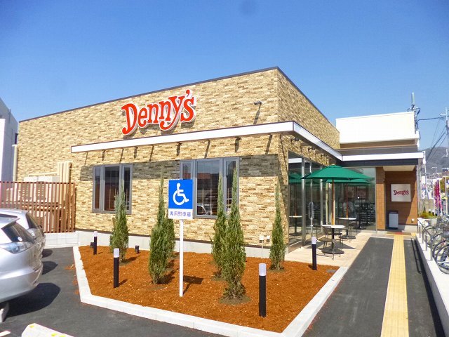 飲食店　デニーズ池田店（飲食店）まで298m