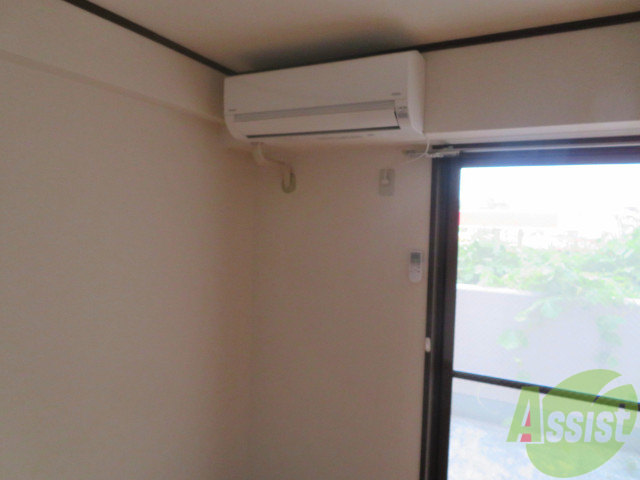 その他設備　ちゃんとエアコンもついているので、安心してくださいね。