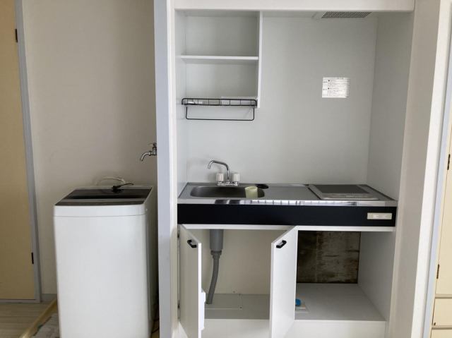 キッチン　同物件別室です
