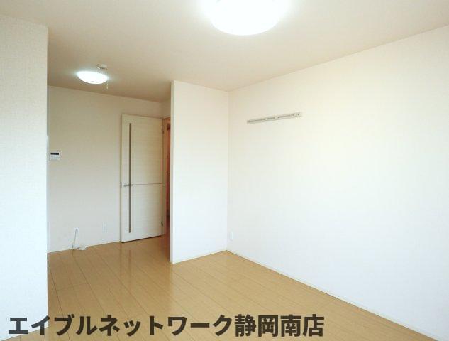 その他設備　ゆったり過ごせるリビングです