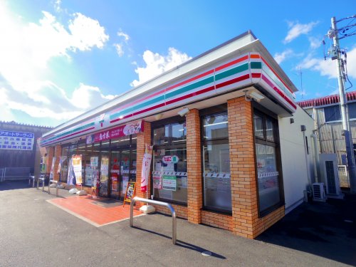 コンビニ　セブンイレブン 焼津中港店（コンビニ）まで483m