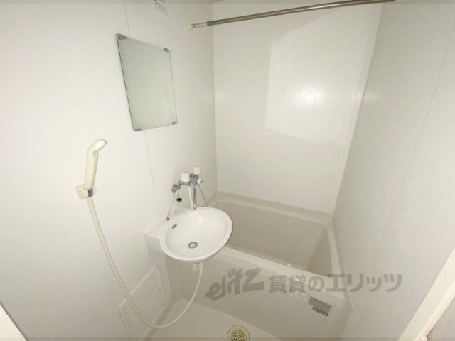 バス・シャワールーム　バス