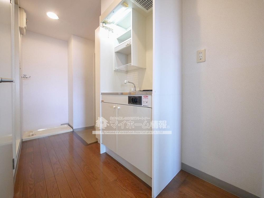 キッチン　システムキッチンで楽々お料理できます♪