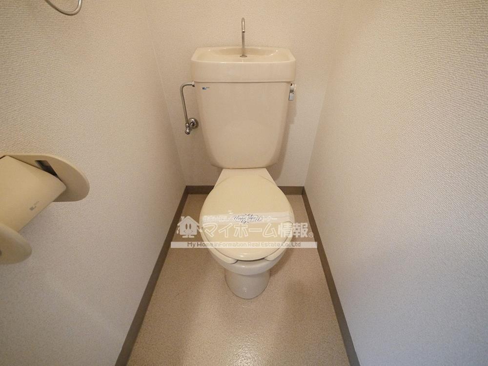 トイレ　清潔感のある明るいトイレです☆