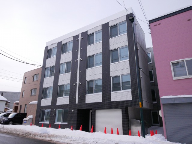 北海道札幌市西区発寒五条４の賃貸マンションの外観