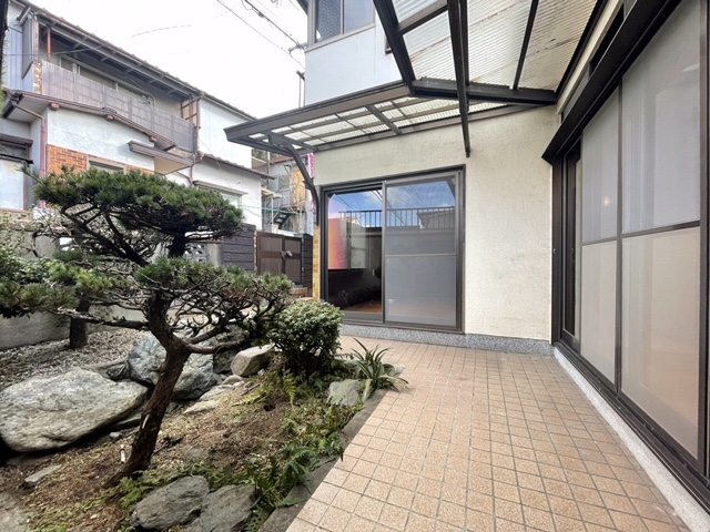 庭　きれいに手入れされたお庭