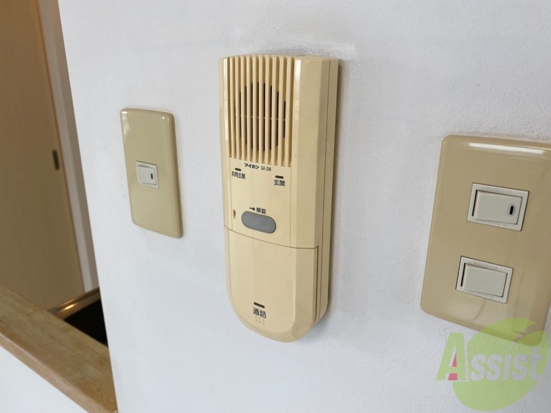 セキュリティ　インターホンは通話ができるので急な訪問があっても安心です。