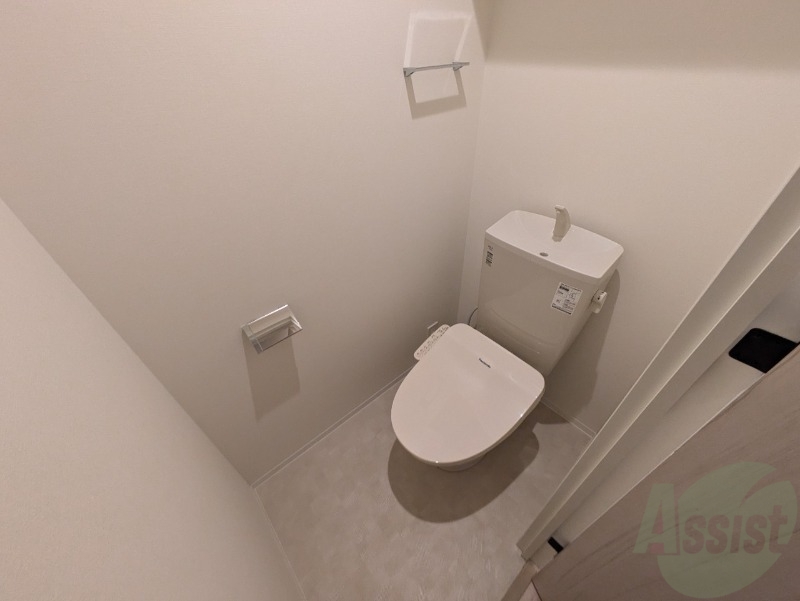 トイレ　シャワートイレになっているので快適です！