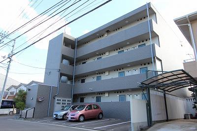 高松市松縄町のマンションの建物外観