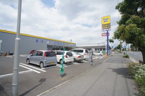 ドラックストア　マツモトキヨシ成田江弁須店（ドラッグストア）まで704m