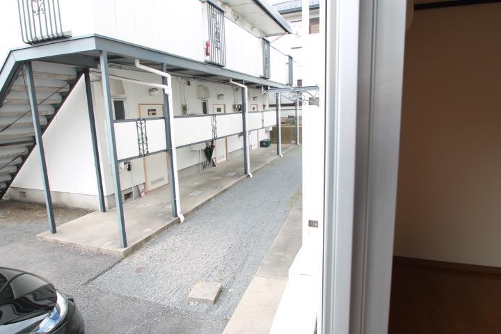 バルコニー　雨戸付です！