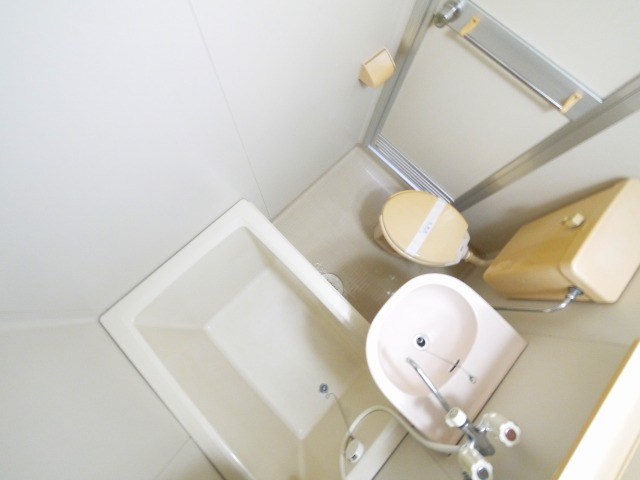バス・シャワールーム　コンパクトで使いやすいです