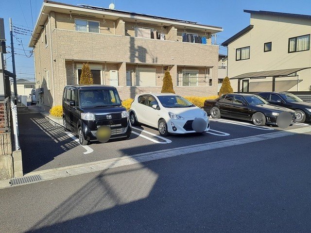 【ラ・フランセ長田の駐車場】