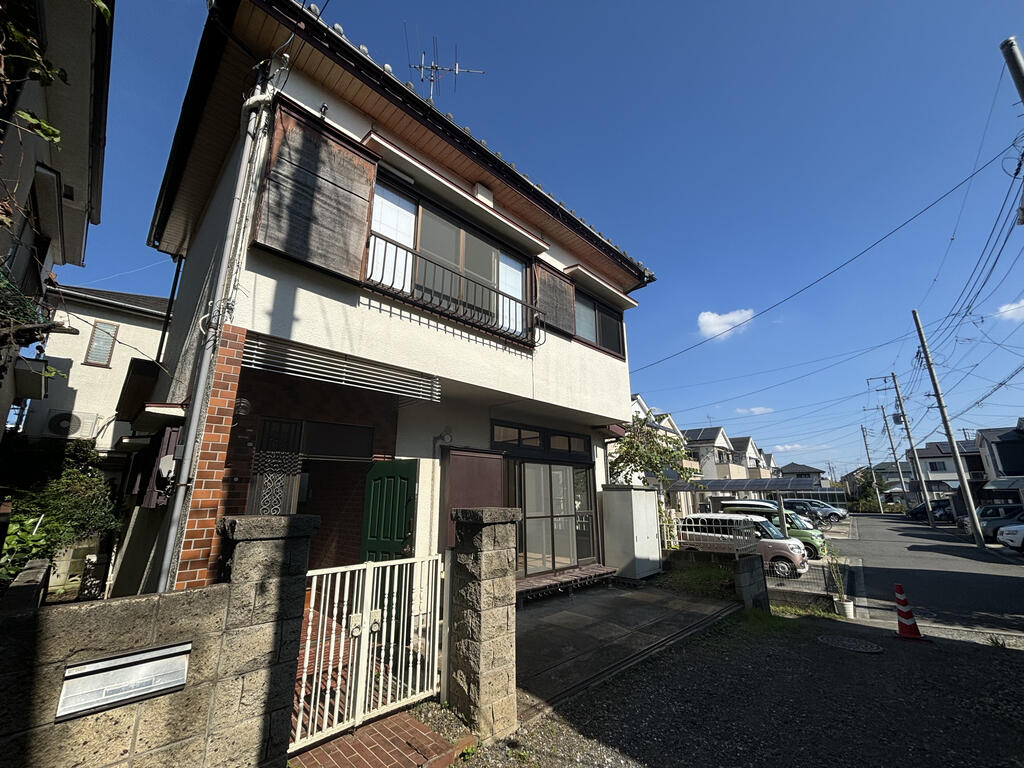 東大和市高木貸家の建物外観