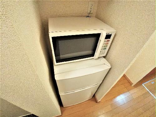 その他設備　レンジと冷蔵庫