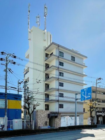 建物外観　落ち着いた雰囲気の外観です