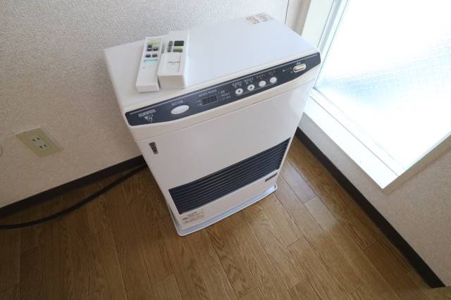 その他設備　灯油暖房♪