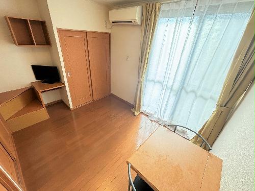 居室・リビング　1Fの写真です。※2Ｆはカーペットです。