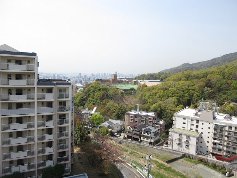 【神戸市灘区六甲台町のマンションの眺望】