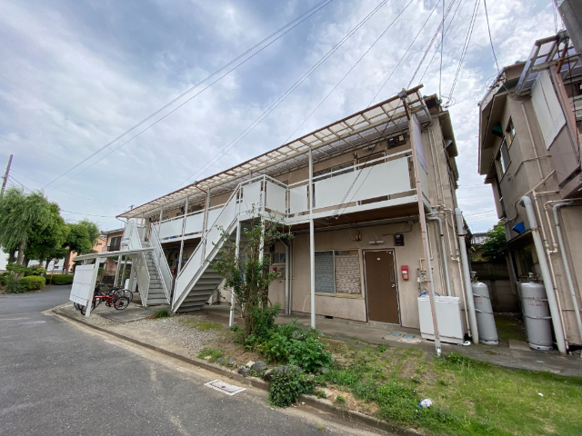 【第三日東荘の建物外観】