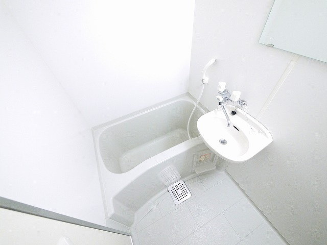 バス・シャワールーム　きれいなお風呂です