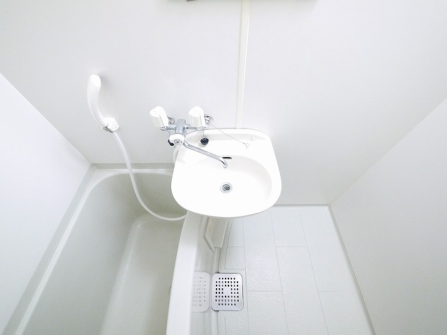 洗面設備　洗面台です