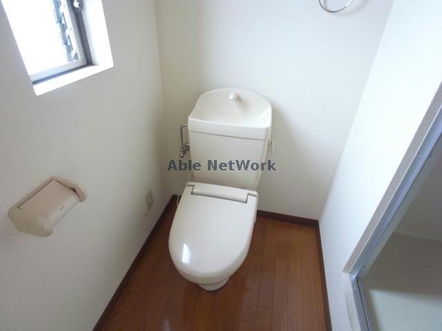 トイレ　窓ありトイレ