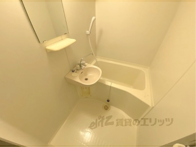 バス・シャワールーム　バス