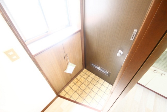 玄関　※ほかの部屋の写真です。