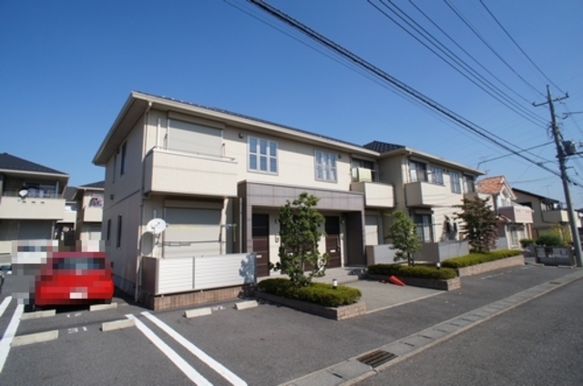 小山市東城南のアパートの建物外観