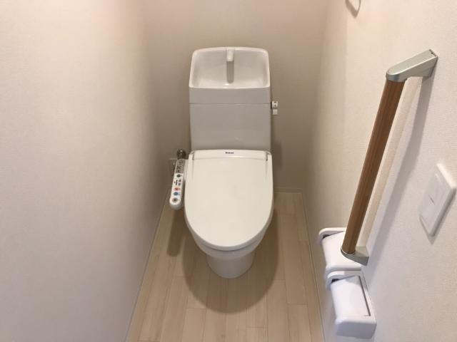 トイレ　シャワー付トイレ