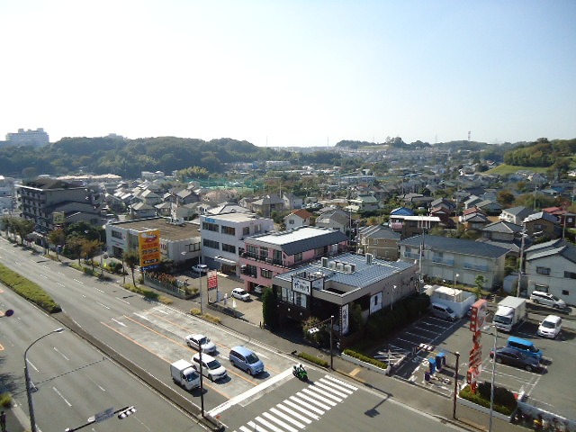 【横浜市都筑区中川中央のマンションの眺望】