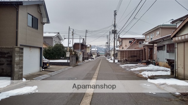 その他　前面道路（その他）まで0m