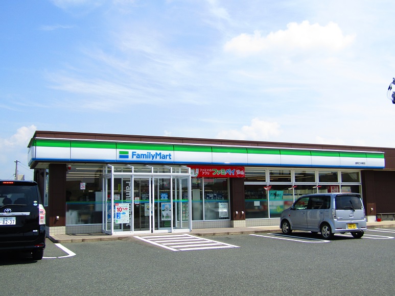 コンビニ　ファミリーマート 盛岡三本柳店（コンビニ）まで350m