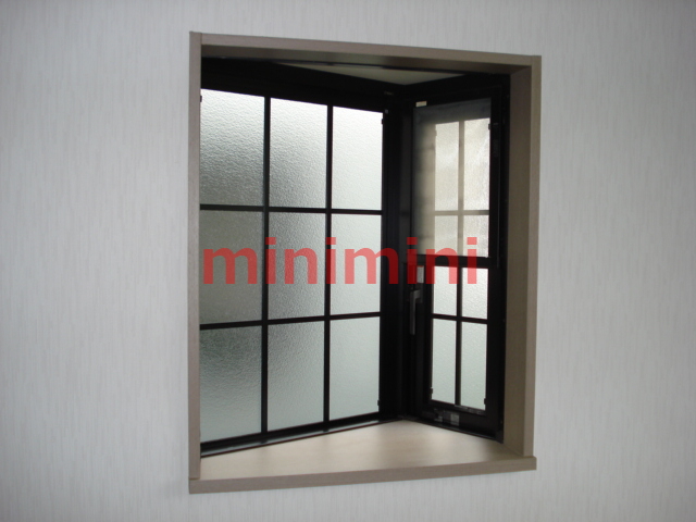 その他部屋・スペース　出窓