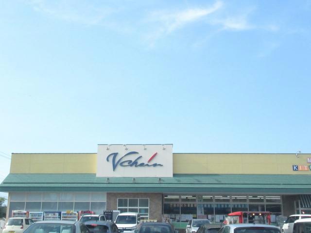 スーパー　ブイチェーン八山田店（スーパー）まで494m