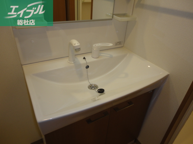 洗面設備　洗髪洗面化粧台