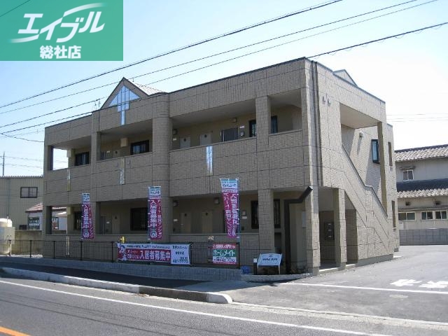 建物外観　外観写真（昼）