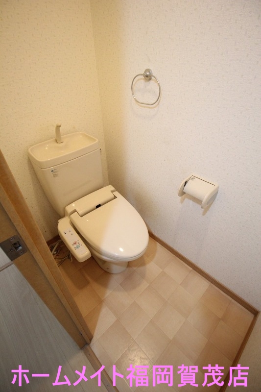 地下鉄七隈線 賀茂駅 徒歩20分 3階建 築22年のトイレ写真